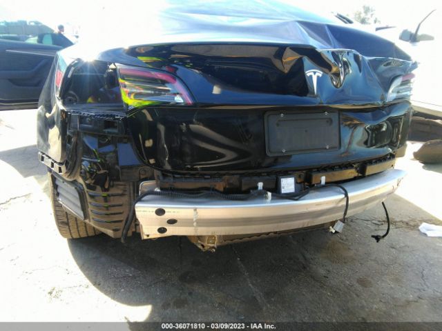 5YJ3E1EA8NF124807 Tesla MODEL 3