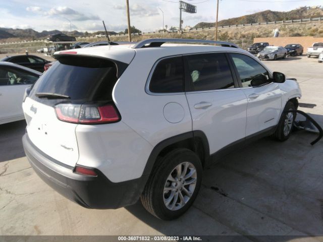 1C4PJLCB2KD340546 Jeep Cherokee Latitude