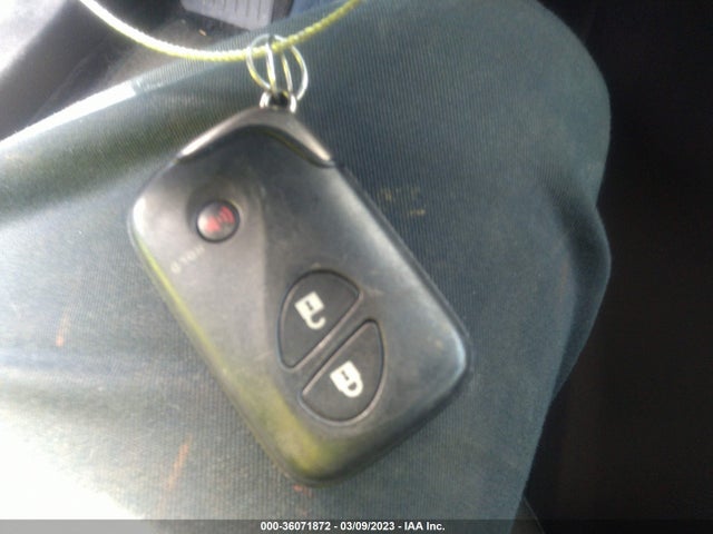 Lexus Ct 200h Hybrid 2013 JTHKD5BH0D2172051 Image 3