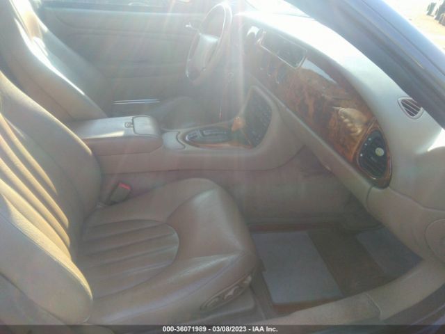 SAJGX2749VC002433 Jaguar XK8