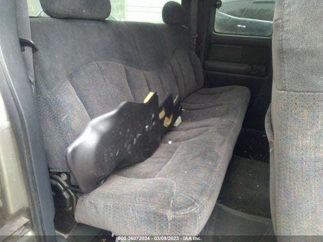 1999 CHEVROLET SILVERADO 1500 LS VIN: 2GCEC19V0X1284777
