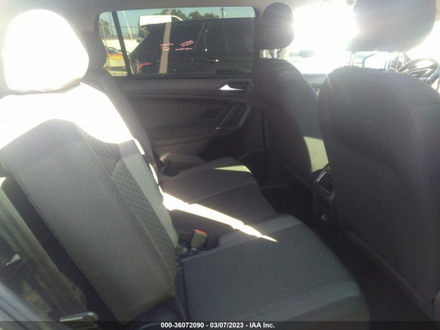3VV1B7AX9JM030455 Volkswagen TIGUAN S