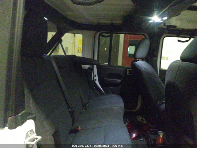1C4HJXDG6KW565921 Jeep Wrangler Unlimited Sport S