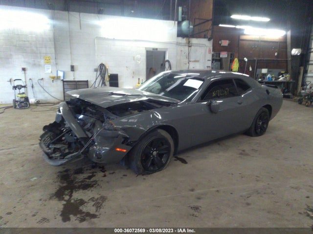 Dodge Challenger Sxt 2017 2C3CDZAG1HH572580 Image 2