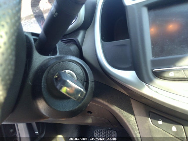 Chevrolet SONIC LS 2017 1G1JB5SH4H4108052 Image 3