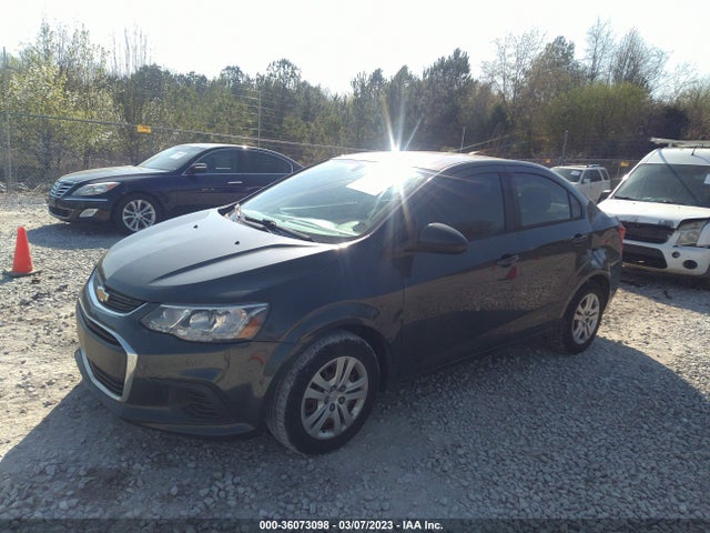 Chevrolet SONIC LS 2017 1G1JB5SH4H4108052 Image 2
