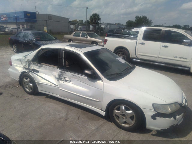 2000 HONDA ACCORD SDN EX W/LEATHER VIN: 1HGCG1651YA060801