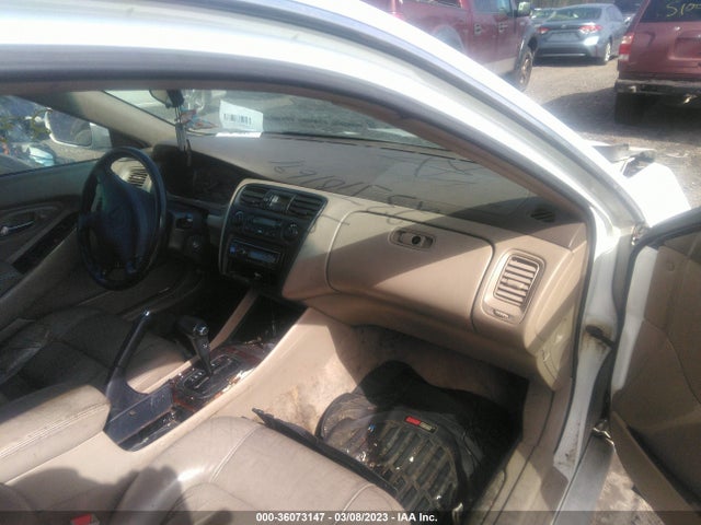 2000 HONDA ACCORD CPE EX W/LEATHER VIN: 1HGCG2253YA021946
