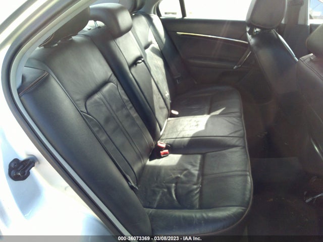 Lincoln MKZ 2011 3LNHL2GC3BR774232 Image 9