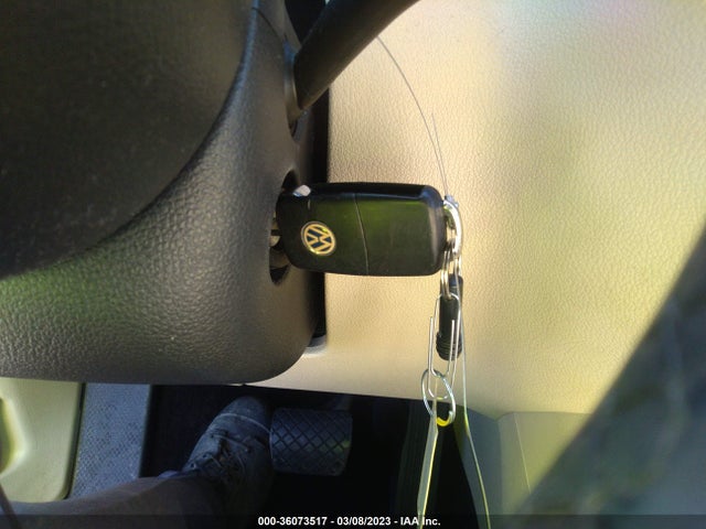 2010 VOLKSWAGEN TIGUAN SE W/LEATHER VIN: WVGBV7AX6AW508448