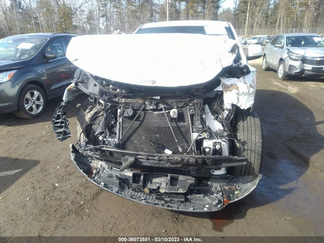 1C4RJFAGXLC121463 Jeep Grand Cherokee Laredo E