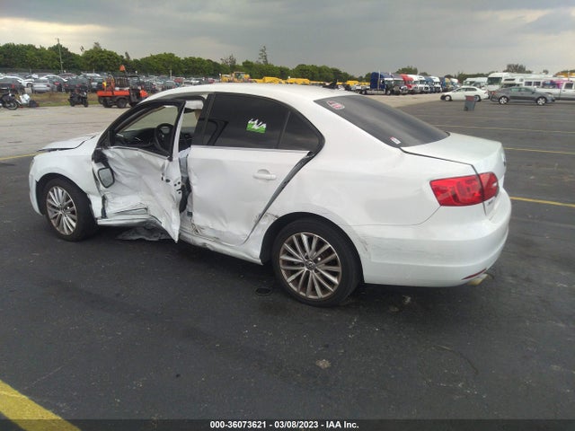 2013 VOLKSWAGEN JETTA SEDAN SEL W/NAV VIN: 3VWLX7AJ1DM396335