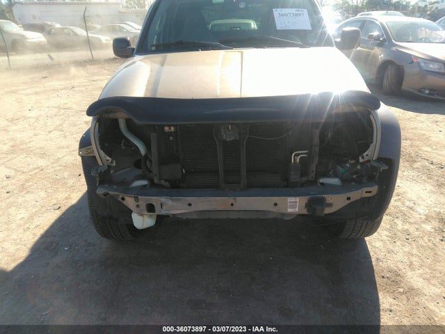 2003 JEEP LIBERTY SPORT VIN: 1J4GL48K13W659462