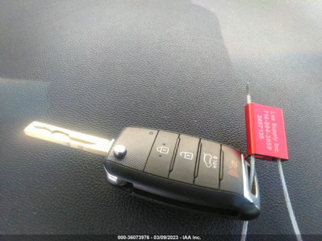 5XYPG4A30GG062691 KIA SORENTO LX