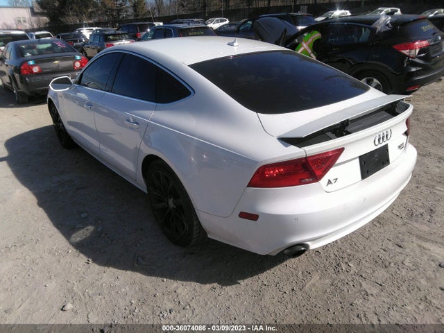 2014 Audi A7, VIN: WAUWGAFC5EN125418