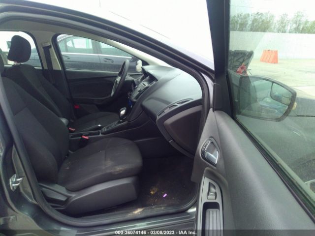 1FADP3K22HL232628 Ford FOCUS SE