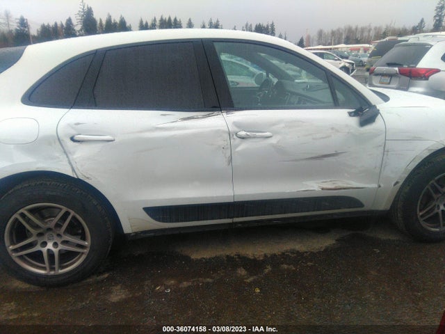 2018 Porsche Macan, VIN: WP1AA2A51JLB01246