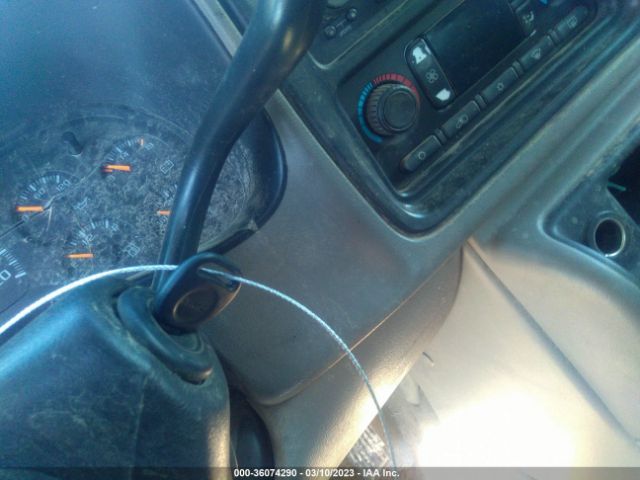 1GTHK23205F870132 GMC Sierra 2500hd Slt