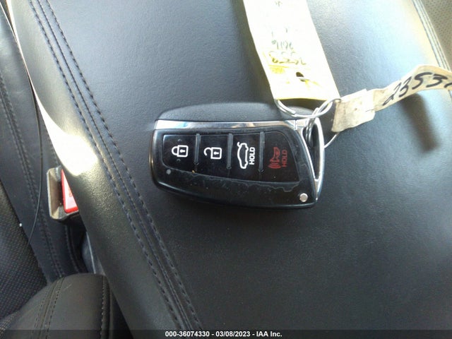 2016 Hyundai Azera, VIN: KMHFH4JG0GA569601
