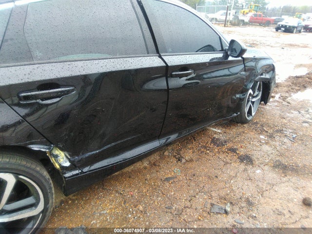 2022 Honda Accord, VIN: 1HGCV1F35NA098967