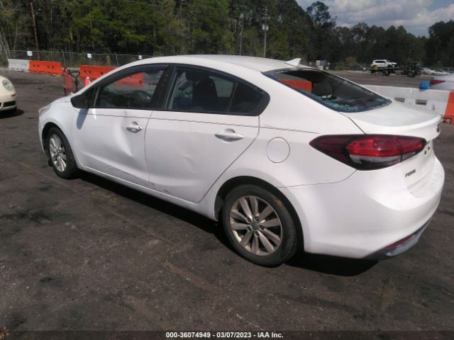 3KPFK4A71JE252811 KIA FORTE LX