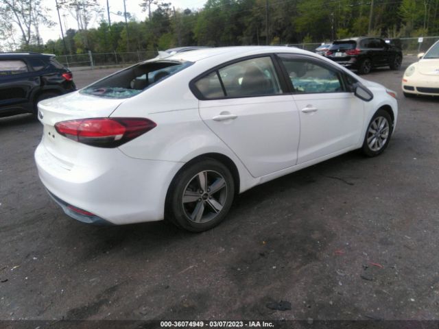 3KPFK4A71JE252811 KIA FORTE LX