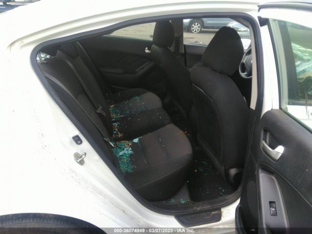 3KPFK4A71JE252811 KIA FORTE LX