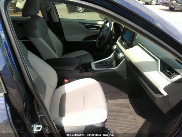 2021 Toyota RAV4, VIN: 2T3C1RFV3MW153216