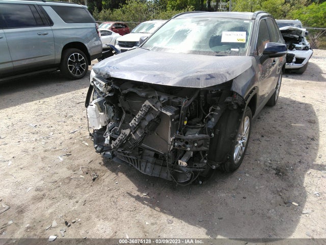 2021 Toyota RAV4, VIN: 2T3C1RFV3MW153216