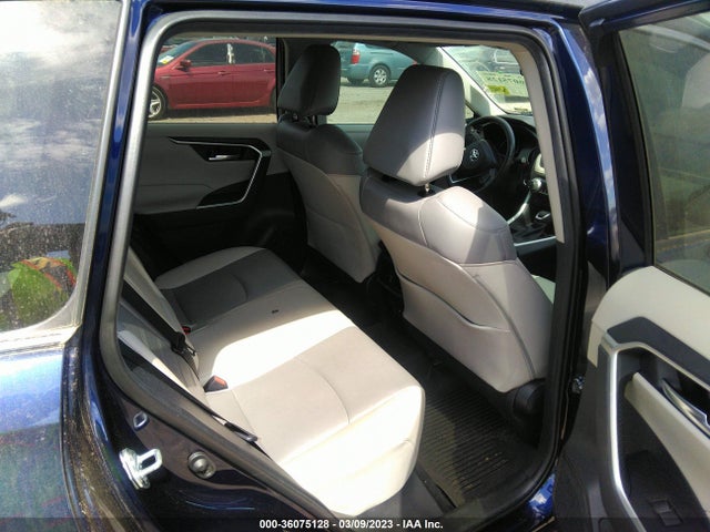 2021 Toyota RAV4, VIN: 2T3C1RFV3MW153216