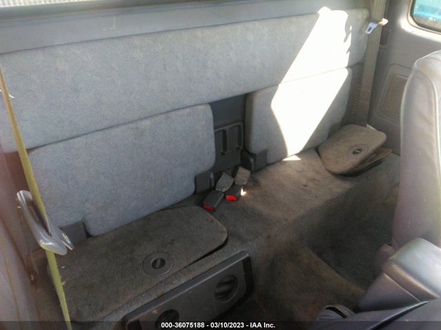 2000 TOYOTA TACOMA VIN: 4TAVL52N3YZ638202