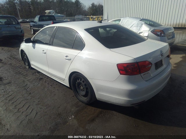 3VWD17AJ1EM211806 Volkswagen Jetta Sedan Se