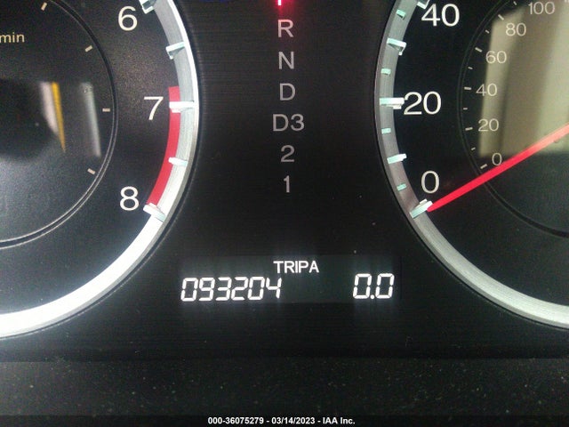 2011 HONDA ACCORD SDN LX VIN: 1HGCP2F35BA126827