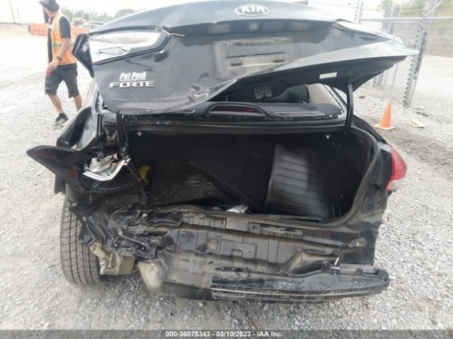 3KPFL4A76JE241414 KIA FORTE LX
