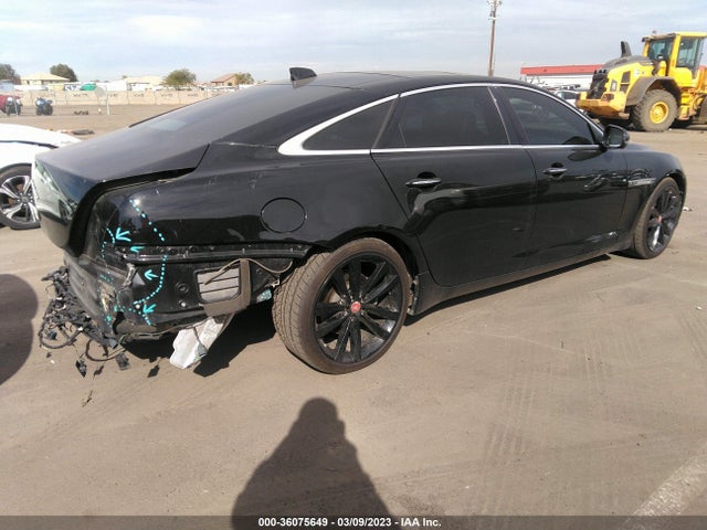 2017 Jaguar XJ, VIN: SAJWJ2GD8H8W08830