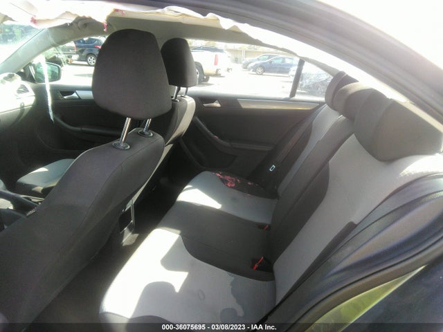 3VW2B7AJ5JM215517 Volkswagen Jetta 1.4t S