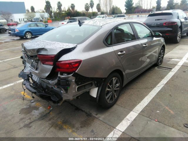 3KPF24AD5PE572907 KIA Forte Lxs