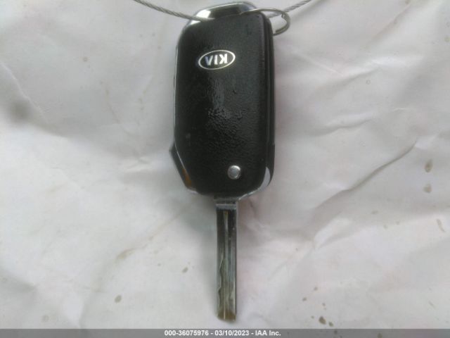 KNDPMCAC8M7864269 KIA Sportage Lx