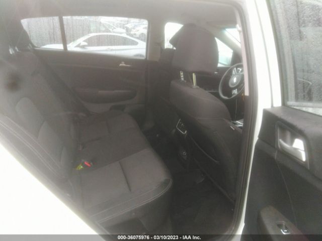 KNDPMCAC8M7864269 KIA Sportage Lx