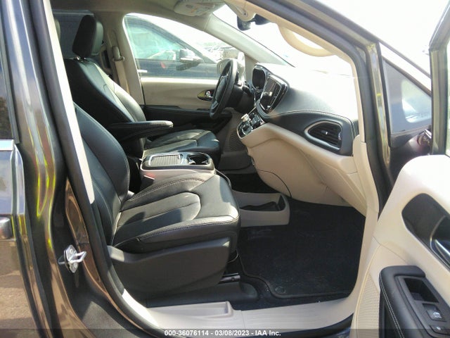 2022 Chrysler Pacifica Hybrid, VIN: 2C4RC1L77NR137088