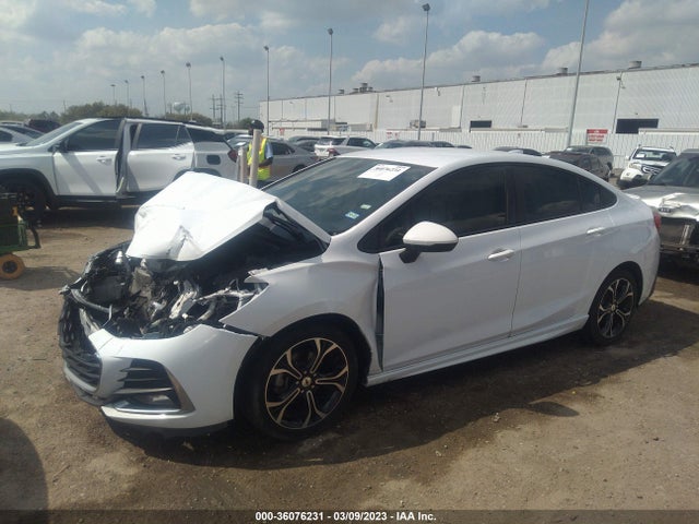 Chevrolet CRUZE LT 2019 1G1BE5SM8K7110210 Image 2