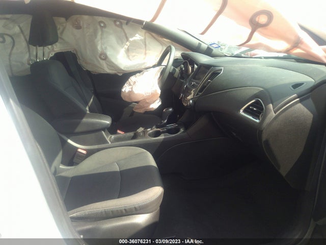 Chevrolet CRUZE LT 2019 1G1BE5SM8K7110210 Image 6