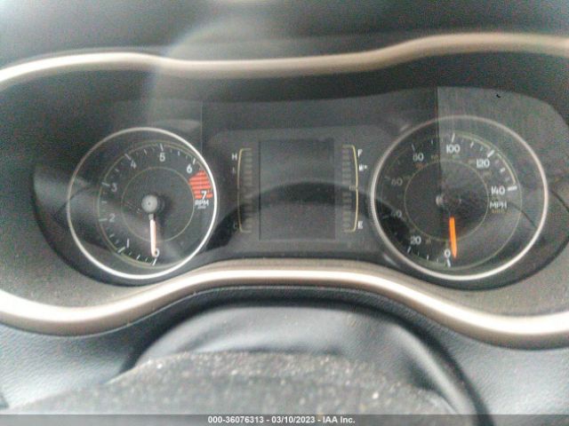 1C4PJLAB1HW585354 Jeep Cherokee Sport
