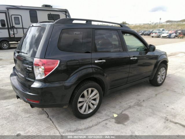 JF2SHAEC6DH434667 Subaru Forester 2.5x Limited