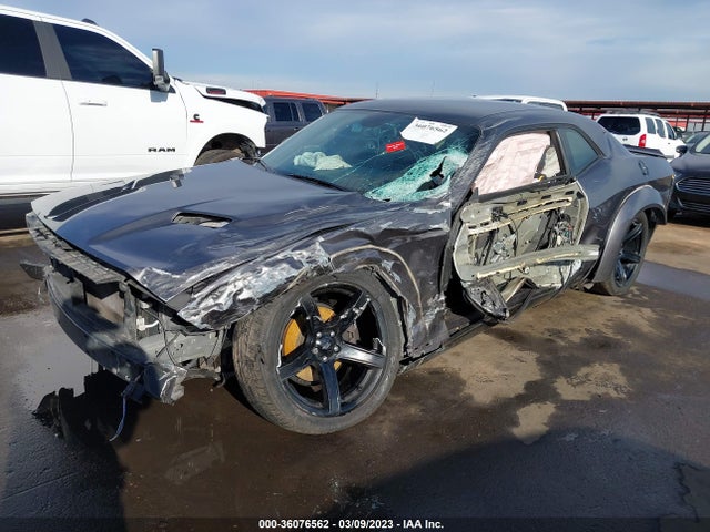 Dodge Challenger Sxt 2018 2C3CDZAGXJH127938 Image 2