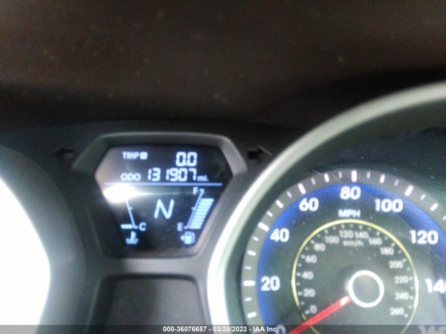 2011 HYUNDAI ELANTRA LTD VIN: KMHDH4AE5BU104339