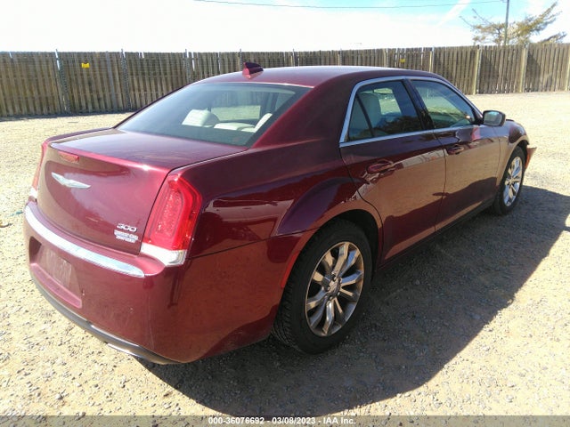 2C3CCARG6HH512450 Chrysler 300 Limited