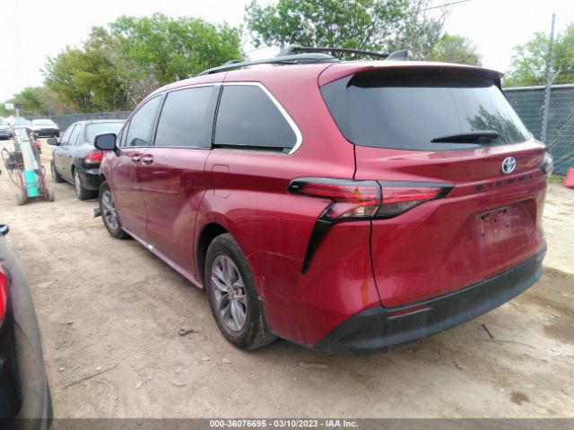 5TDYRKEC1NS084504 Toyota SIENNA XLE