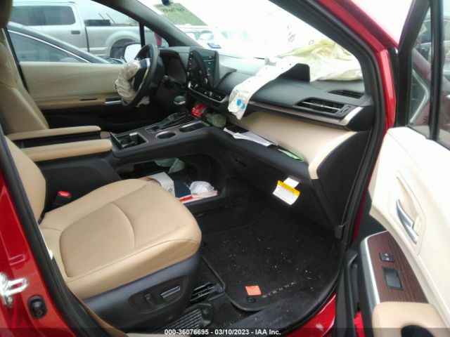 5TDYRKEC1NS084504 Toyota SIENNA XLE