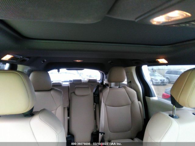 5TDYRKEC1NS084504 Toyota SIENNA XLE